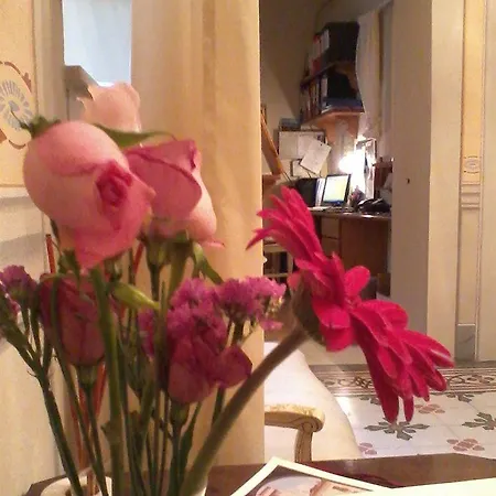 A Palazzo Busdraghi Residenza D'epoca 4* לוקה