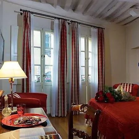 A Palazzo Busdraghi Residenza D'epoca לינה וארוחת בוקר 4*