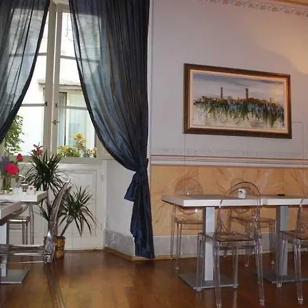 לינה וארוחת בוקר A Palazzo Busdraghi Residenza D'epoca 4*