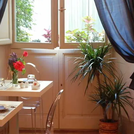 לינה וארוחת בוקר A Palazzo Busdraghi Residenza D'epoca