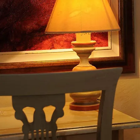 A Palazzo Busdraghi Residenza D'epoca לינה וארוחת בוקר לוקה